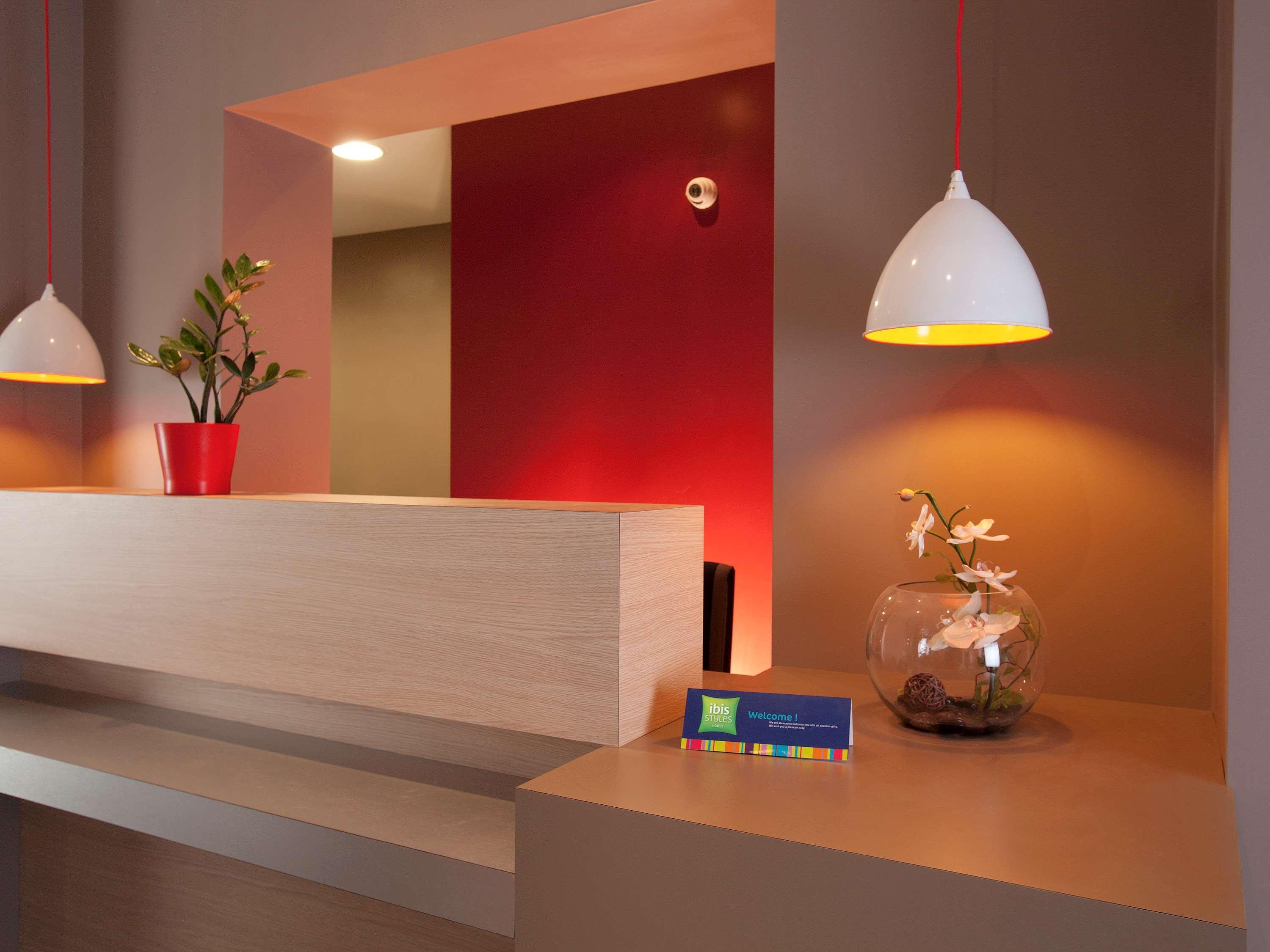 Ibis Styles Paris Montmartre Nord Hotel Exterior photo